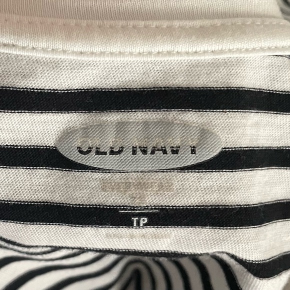 Old Navy Black and White Tank Top for Women in Size XS - Picture 3 of 4